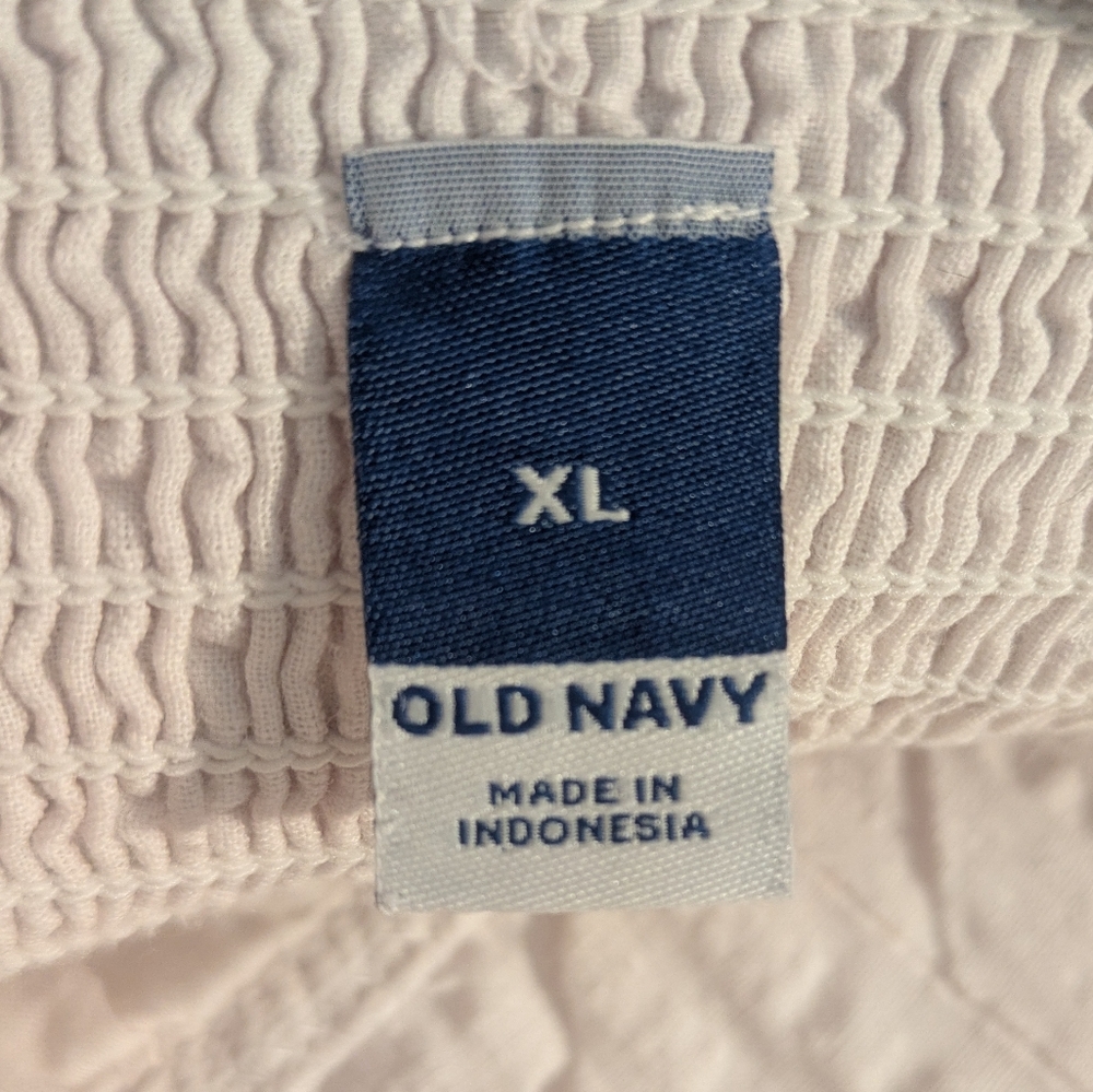 Old Navy Elegant Cream Sleeveless Dress - Picture 3 of 4